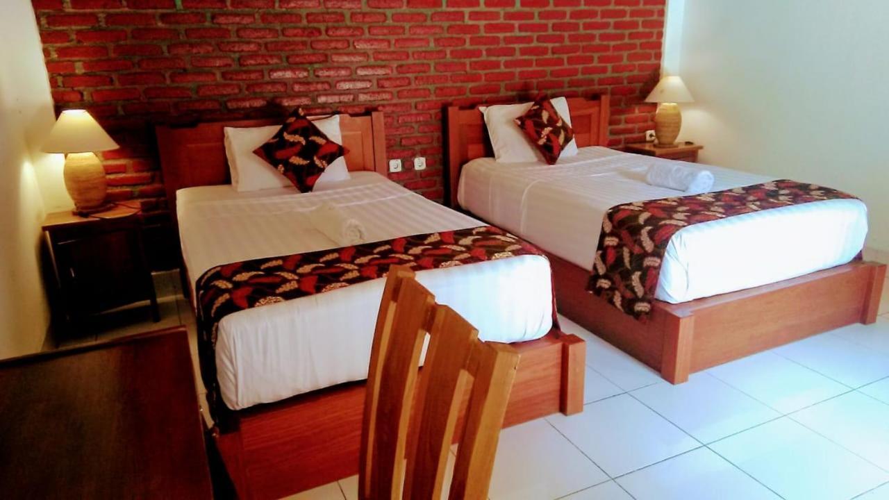 Bungalow And Restaurant Anda Kuta  Ngoại thất bức ảnh